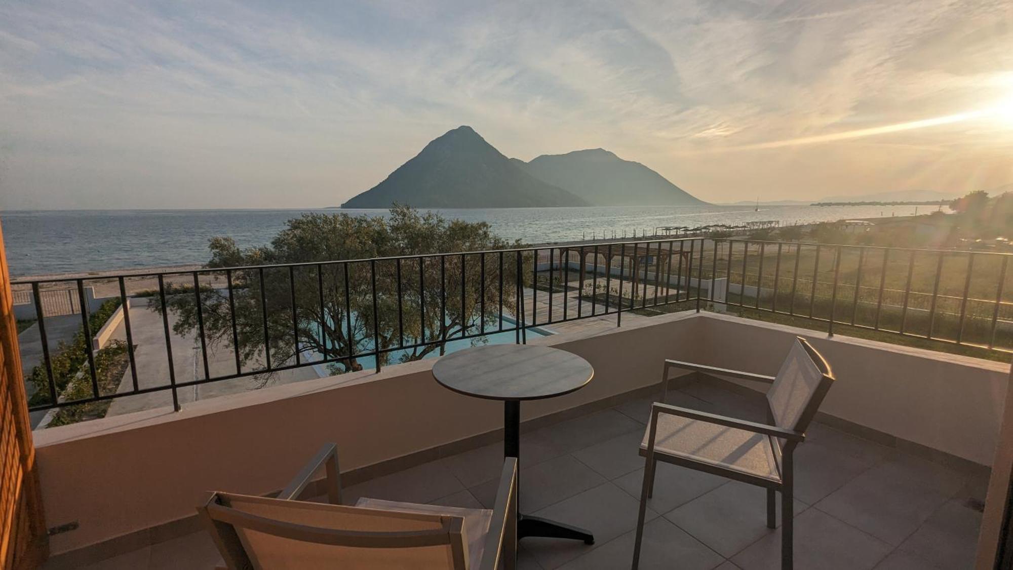 Costa Ionica - Mytikas Seaside Hotel מראה חיצוני תמונה