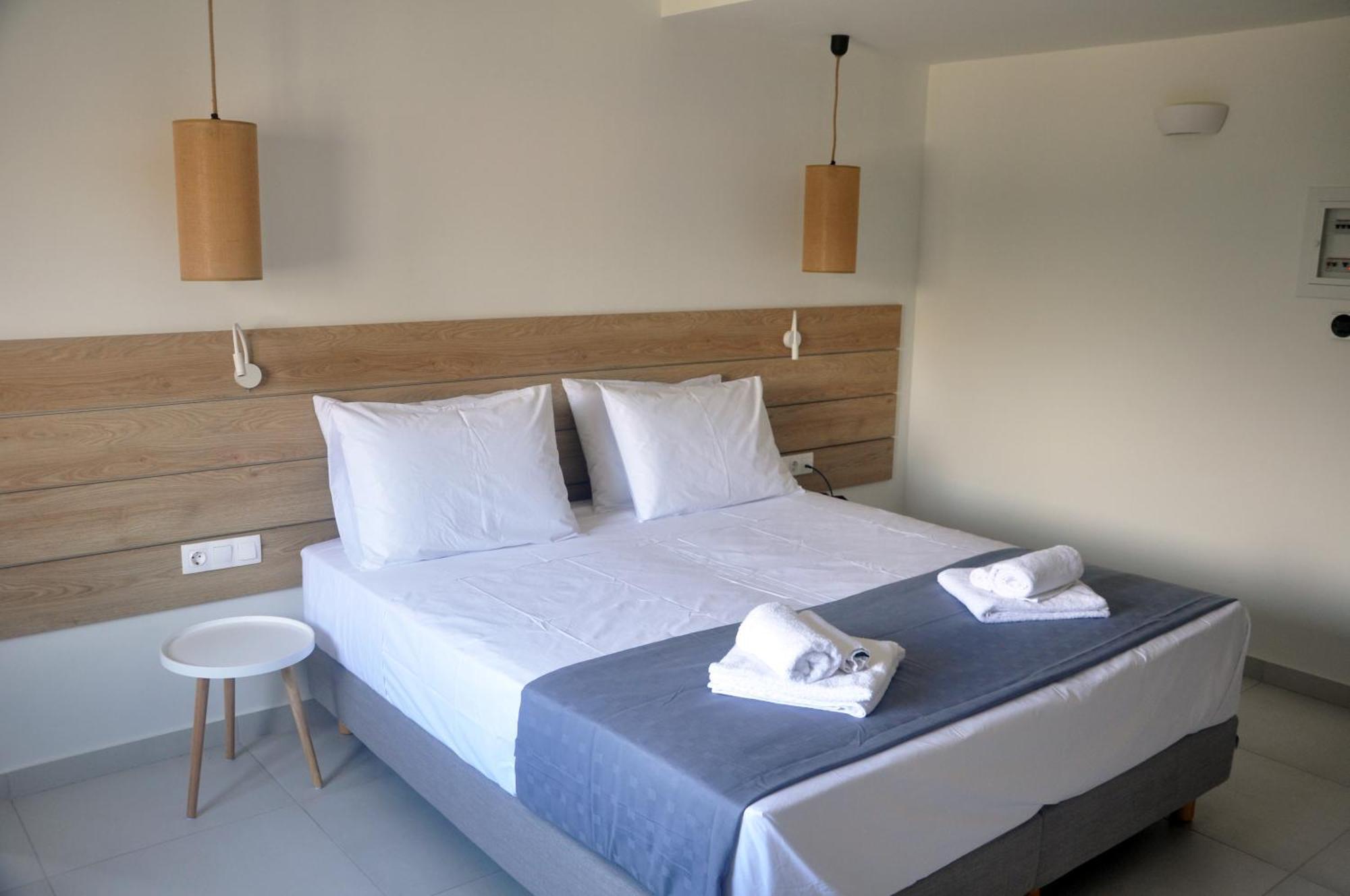 Costa Ionica - Mytikas Seaside Hotel חדר תמונה